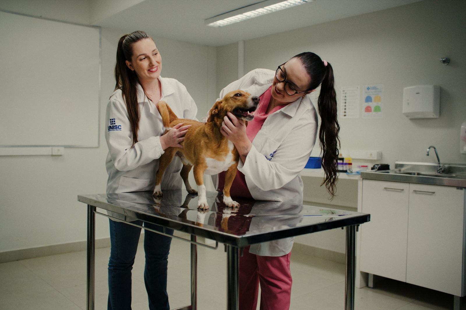 UNISC — Comunidade — still graded by Vertigo Color 11